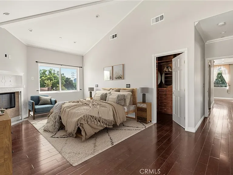 406 N Fairview St — Photo 36