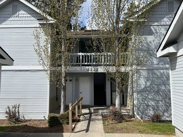 8233 N Ridgewood Dr APT 4, Hayden Lake, ID 83835