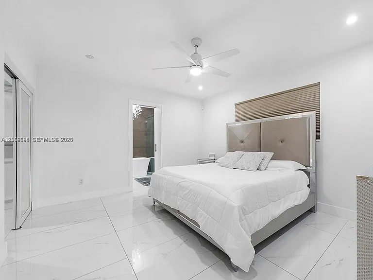 6951 Miami Lakeway S — Photo 11