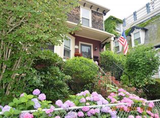 616 Thames St #2, Newport, RI 02840