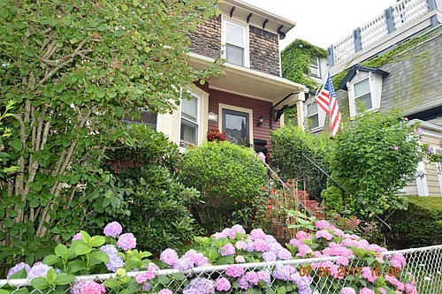 616 Thames St #2 Photo 1