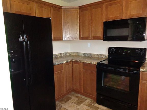 3rd image of 316 Beitler Ave NE