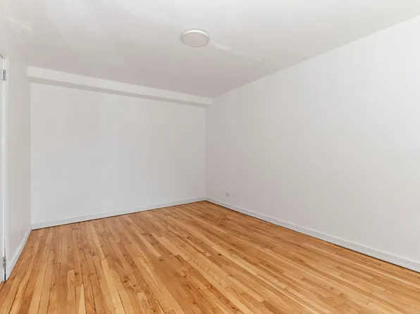 87-10 34th Avenue image 13 of 15