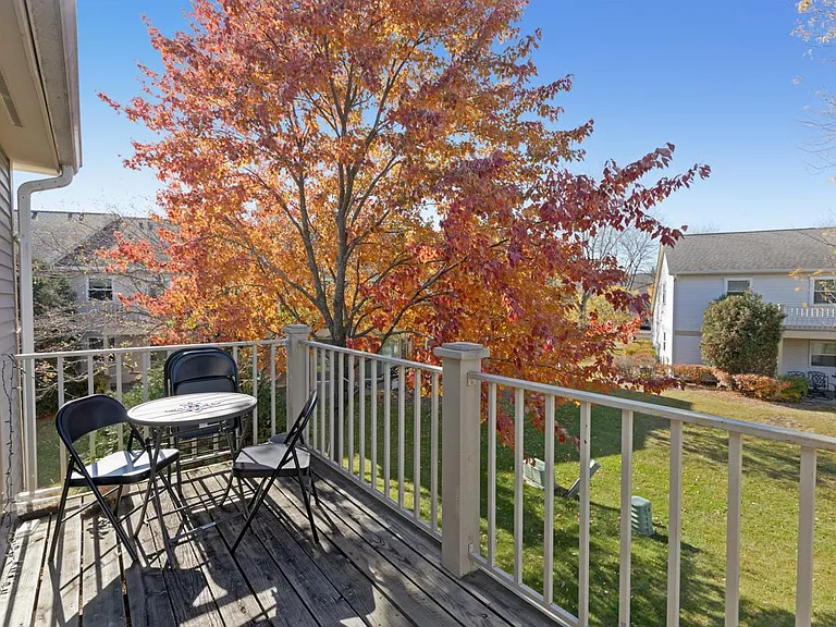 204 Dublin Ln — Photo 26