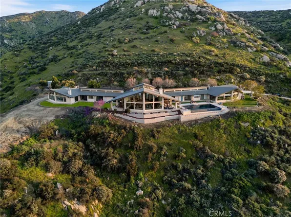 8445 Winship Way, Colton, CA 92324