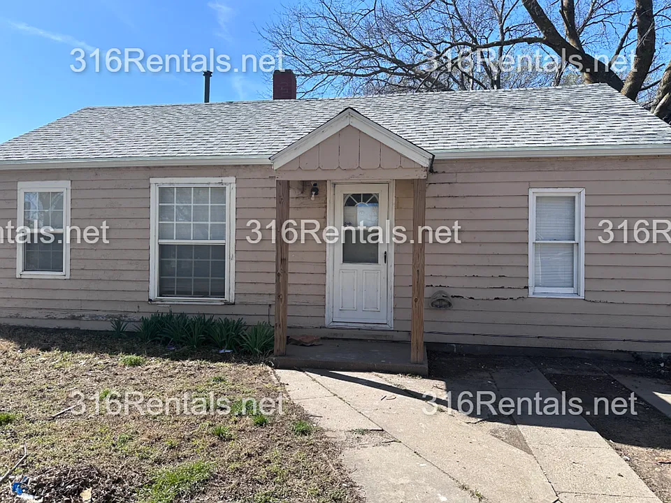 2305 S Topeka Ave