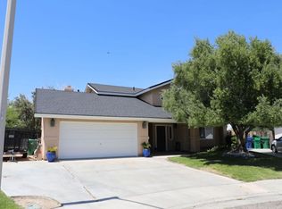 1232 Windy Lynn Ave, Ridgecrest, CA 93555