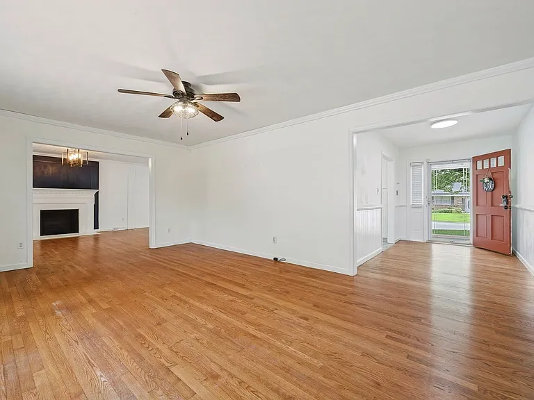 1757 Lafayette Dr — Photo 6