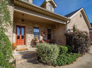 133 Summit Dr, Maumelle, AR 72113