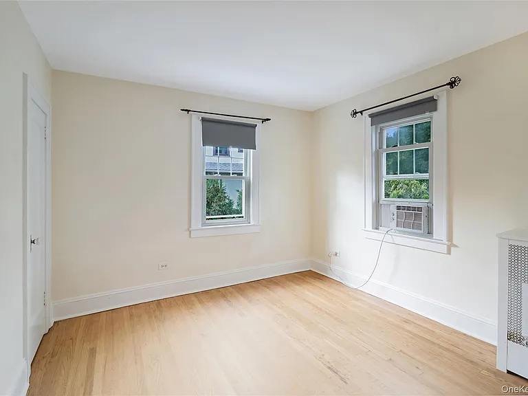 52 Sickles Ave — Photo 24