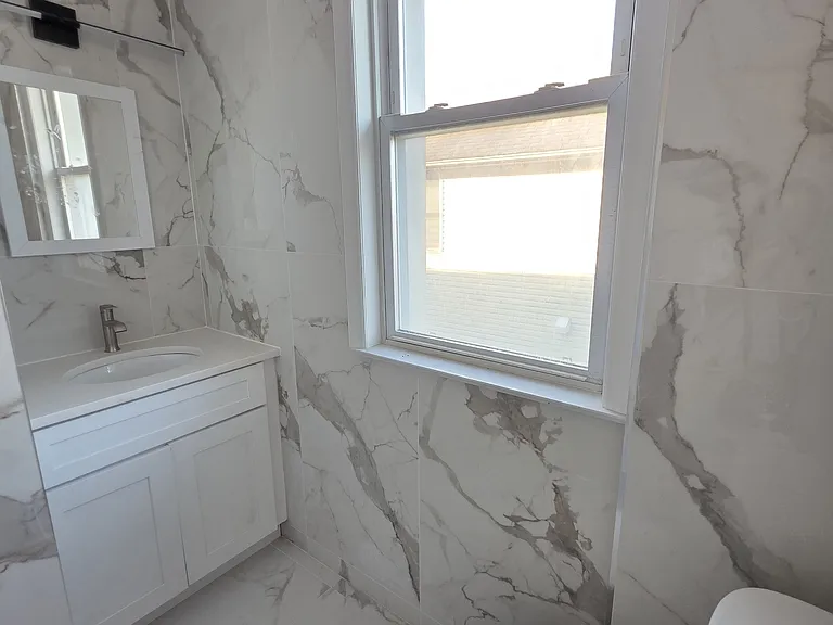 154 Weed Ave #2R — Photo 18