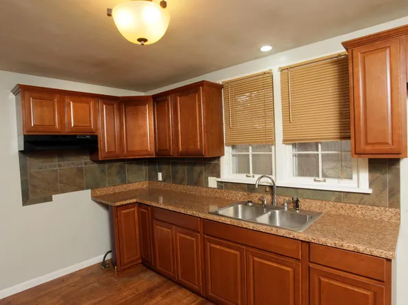 1611 25th St NW, Canton, OH 44709