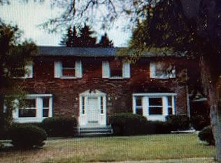 189 Sunshine Dr, Amherst, NY 14228