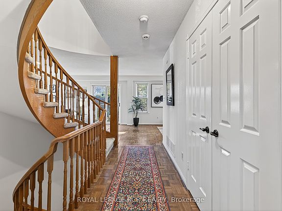 5th image of 68 Confederation Way #44