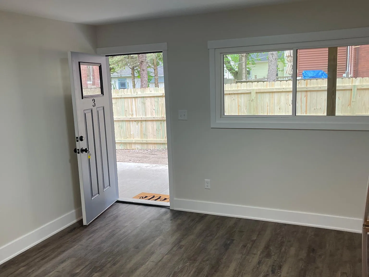 1117 Niles Ave — Photo 2