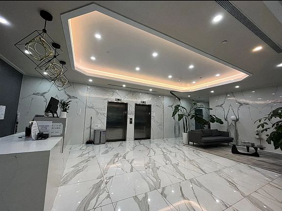 5th image of 14427 Sanford Ave #8J