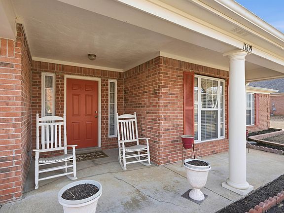 4th image of 11679 Bitter Bush Ln