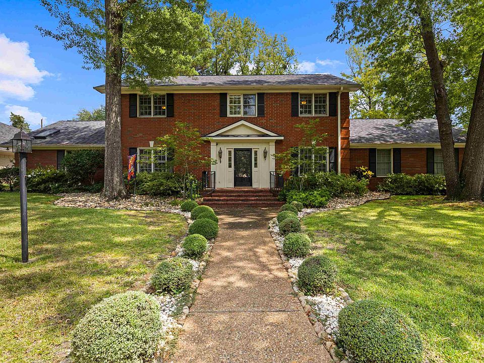 1st image of 1318 Enchanted Ln