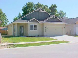 907 W Scottish, Nampa, ID 83651