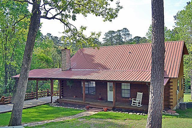 1st image of 319 Ashridge Dr