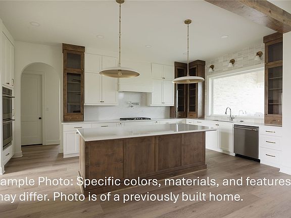 3rd image of 10390 Charlinda Ln