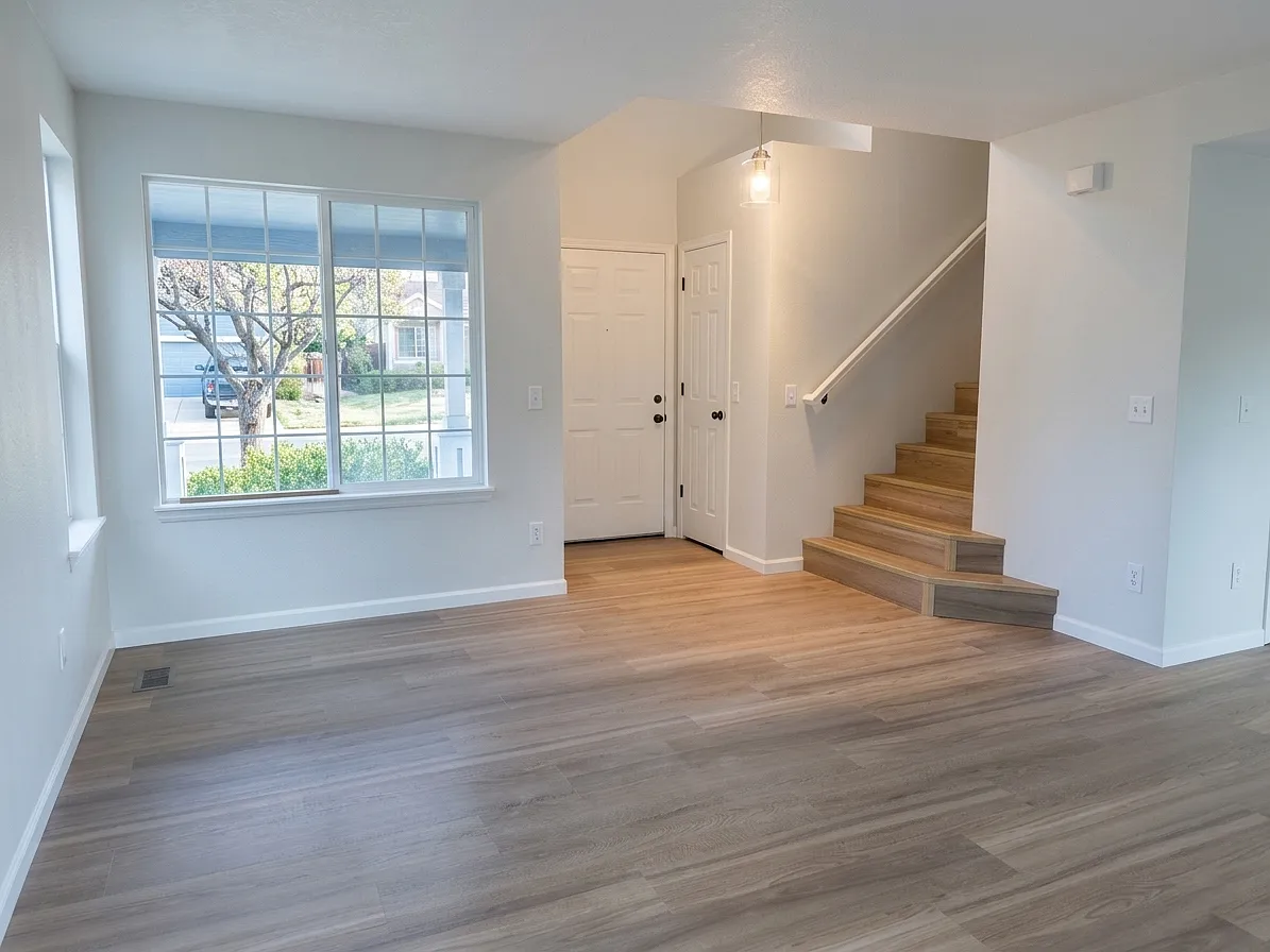 8909 Copeland St — Photo 2