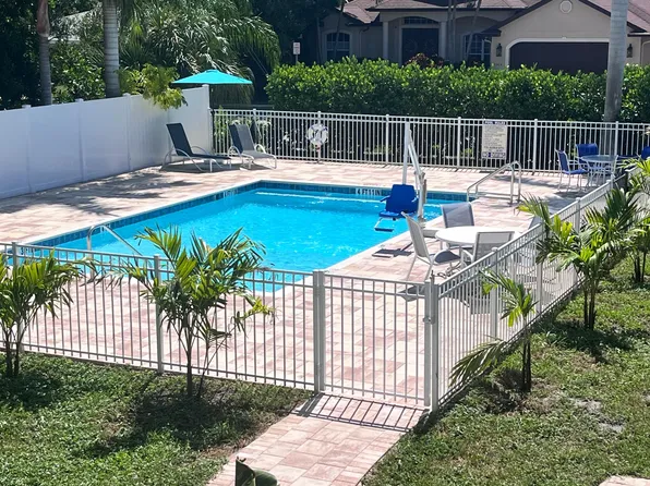 1901 Hyde Park St #C, Sarasota, FL 34239