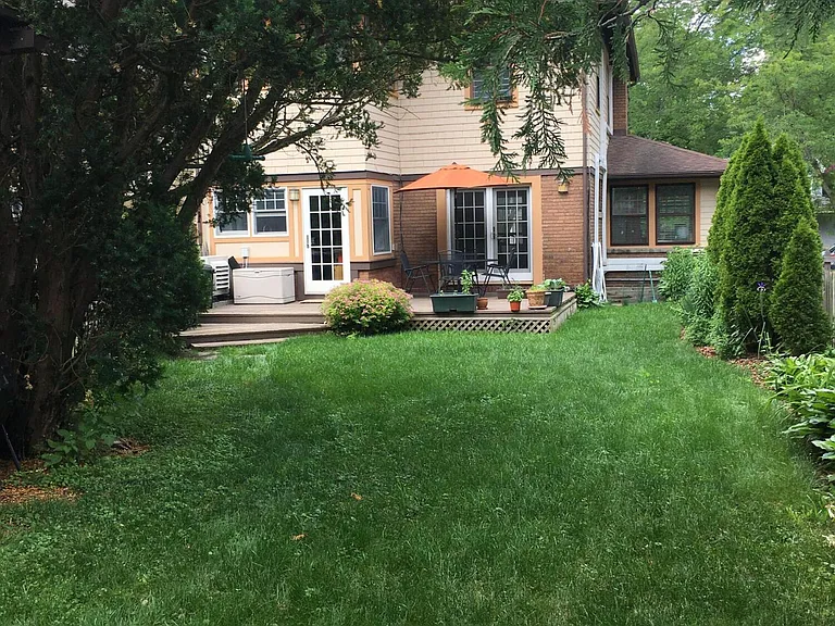 1055 Lincoln Ave — Photo 12