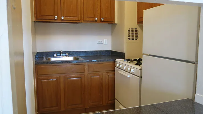 Rented by Smart NY Realty LLC | media 11