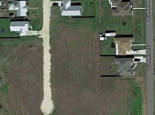 716 S Butler St, Karnes City, TX 78118