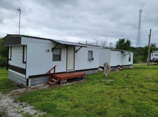 126 W Dunkle St, Everton, MO 65646