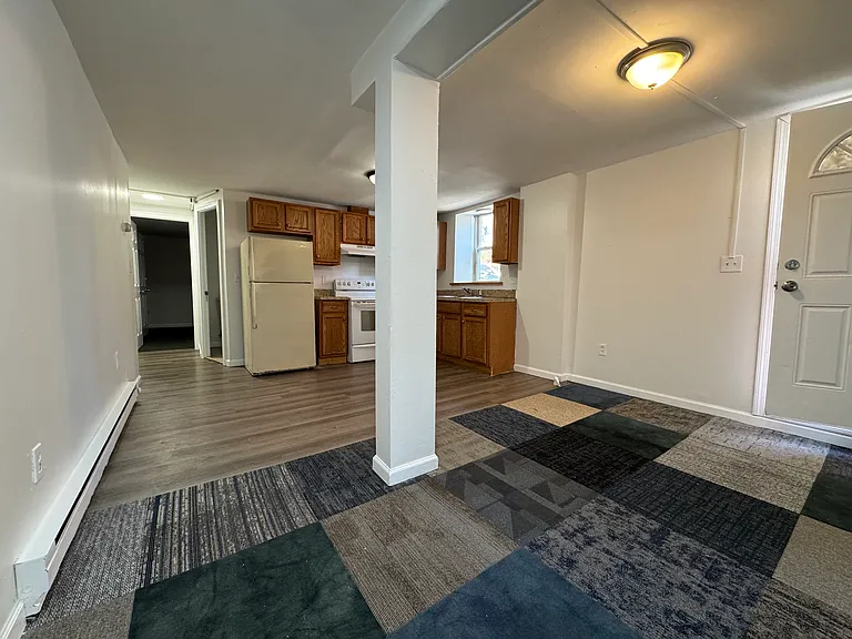 205 S Leonard St #1L — Photo 3