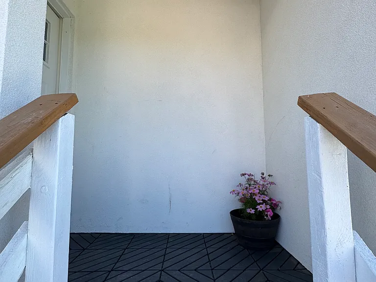 Bonita Ct — Photo 4
