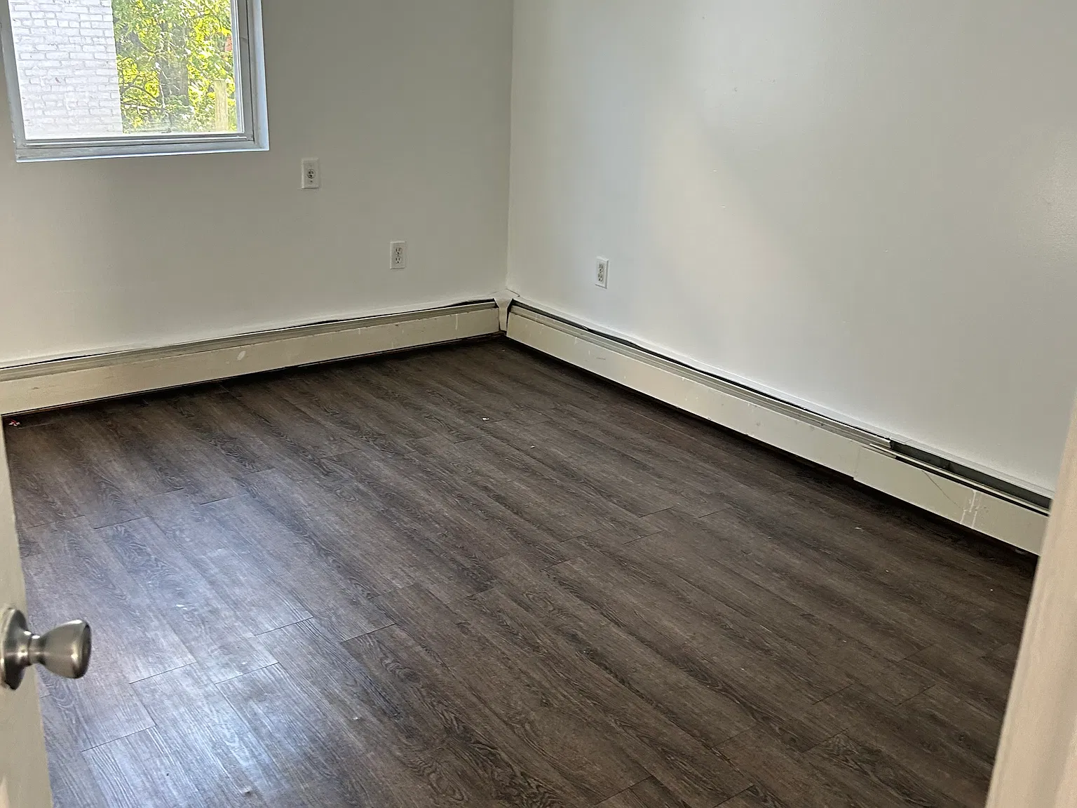 3 bed, 2200 sqft, $3,000 — Photo 2
