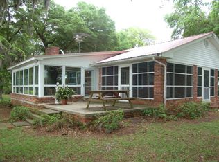 1521 Scott Lake Rd, Summerton, SC 29148