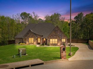 511 Lost Crk, Longview, TX 75605