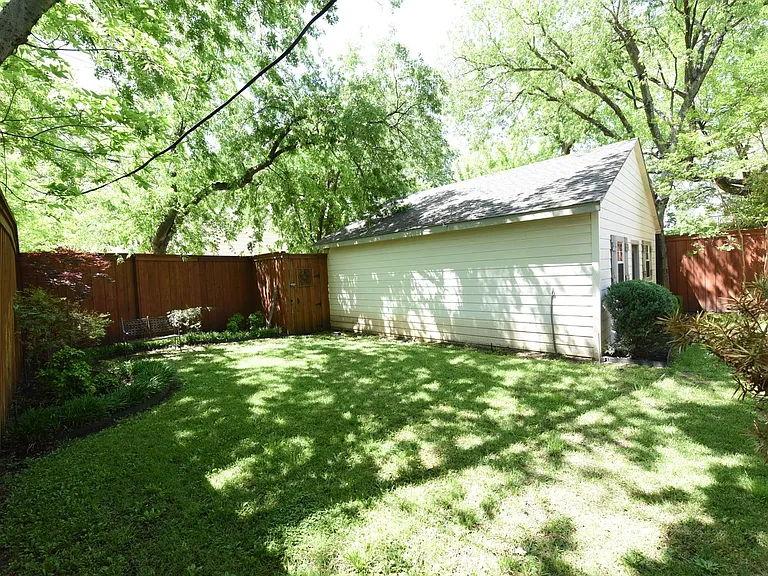 5606 Stanford Ave — Photo 21