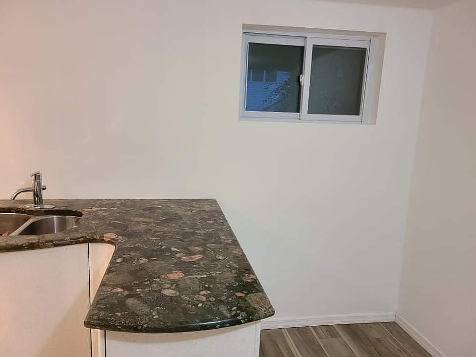 1st image of 832 Stafford Ave