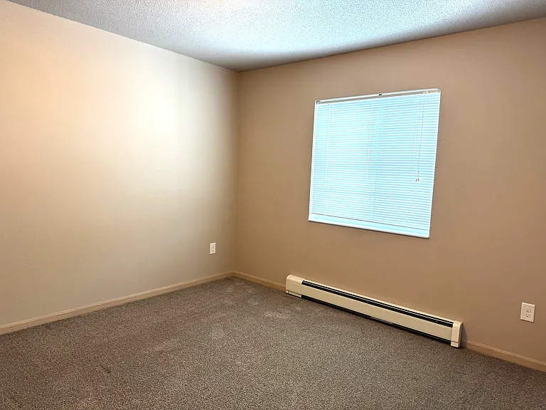 Oakview Apartments 1410 — Photo 17