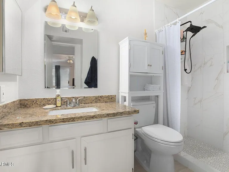 540 N May St #2081 — Photo 13