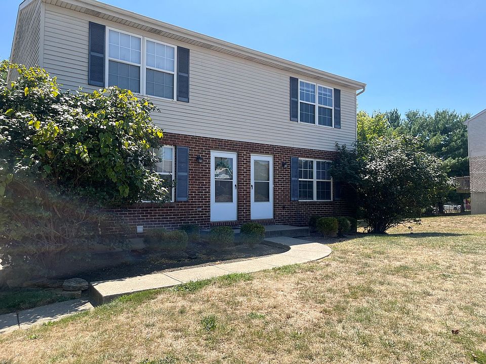 1st image of 255 Autumn Way APT 2