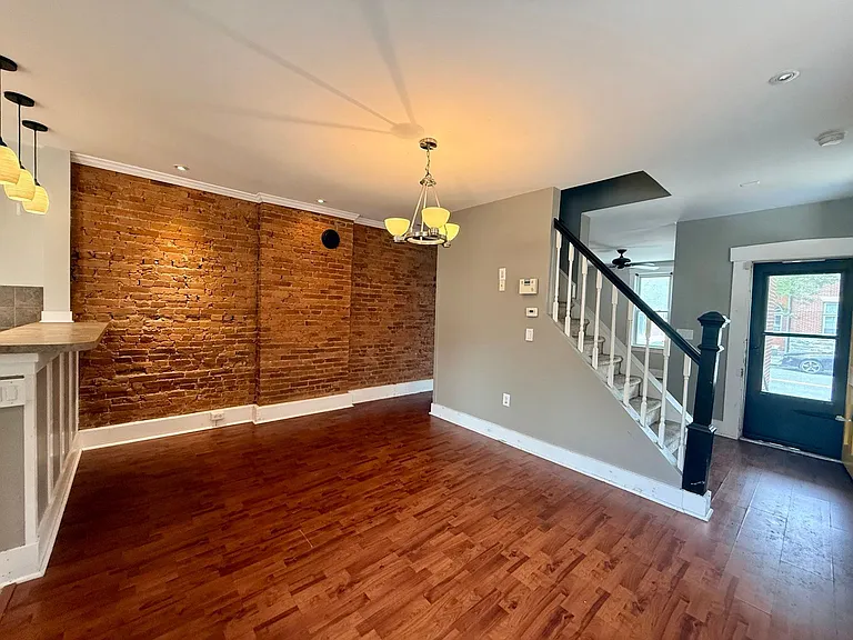 412 W Frederick St — Photo 3