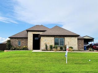 2008 Meadowbrook Ln, Nevada, TX 75173