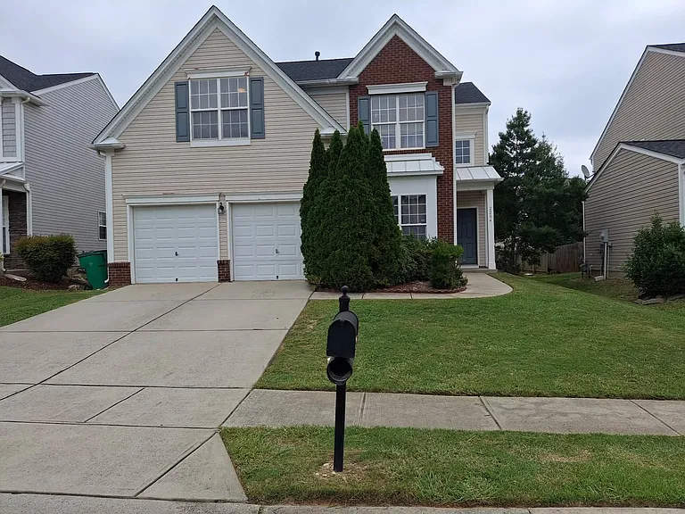 2204 Arbor Vista Dr — Photo 2