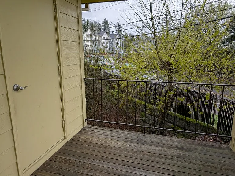 Wellington Estates — Photo 17