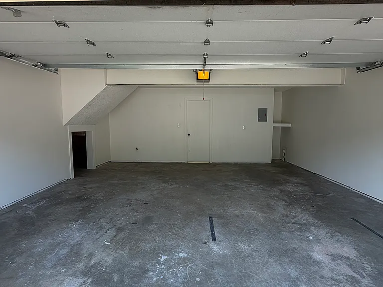 9210 Central St — Photo 3