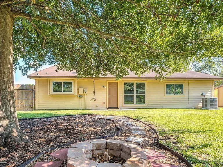1623 Jo Ann Ln — Photo 22