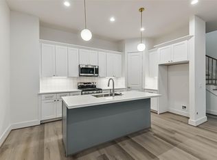 7709 Earl Rudder Way, Houston, TX 77055