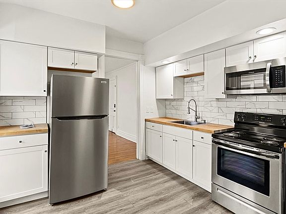 2nd image of 469 Alexander St