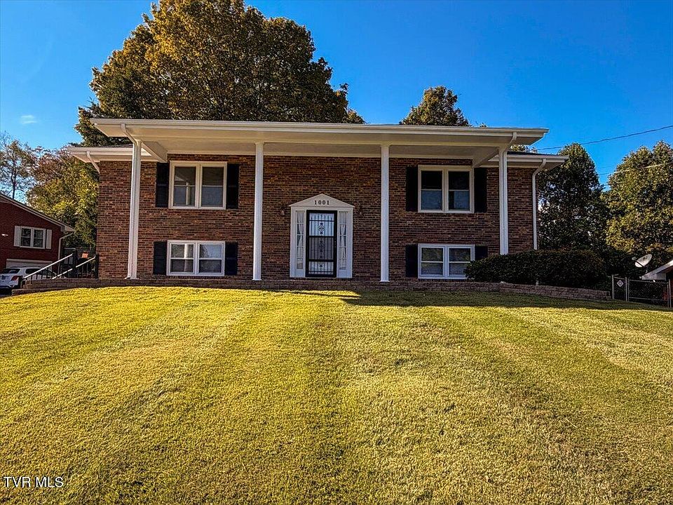 1st image of 1001 Ridgefield Cir